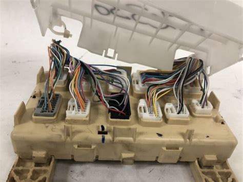 2007 lexus rx350 junction box 2 solid state|Lexus 82721.